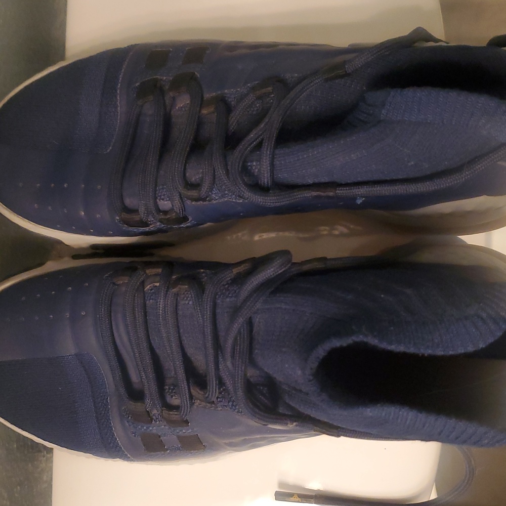 Under Armour Men's Navy Athletic Shoes